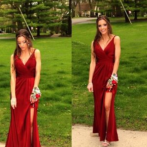 A dress designer is Fabiana.